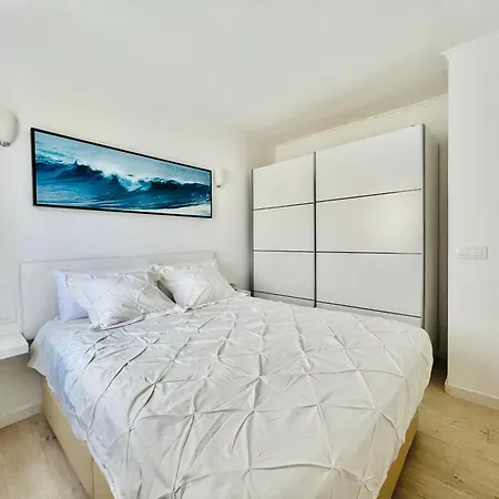 Apartment Paulmarie Ocean View In Windsor Park